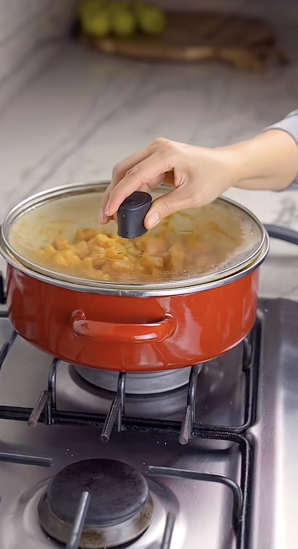 Receta: Papas con chipotle y crema