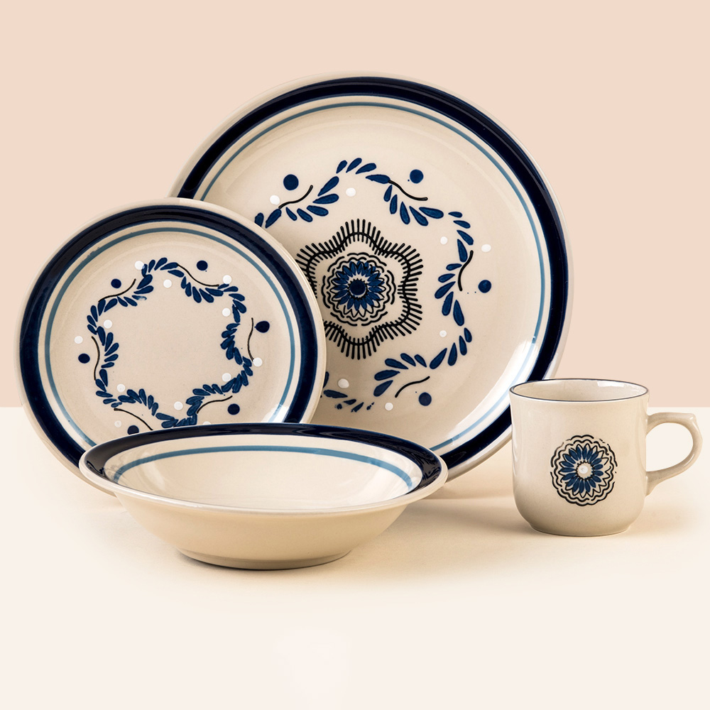 Vajilla para 4 personas. 16 piezas. Mexicana