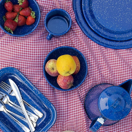 Peltre de mesa. Dinnerware enamelware